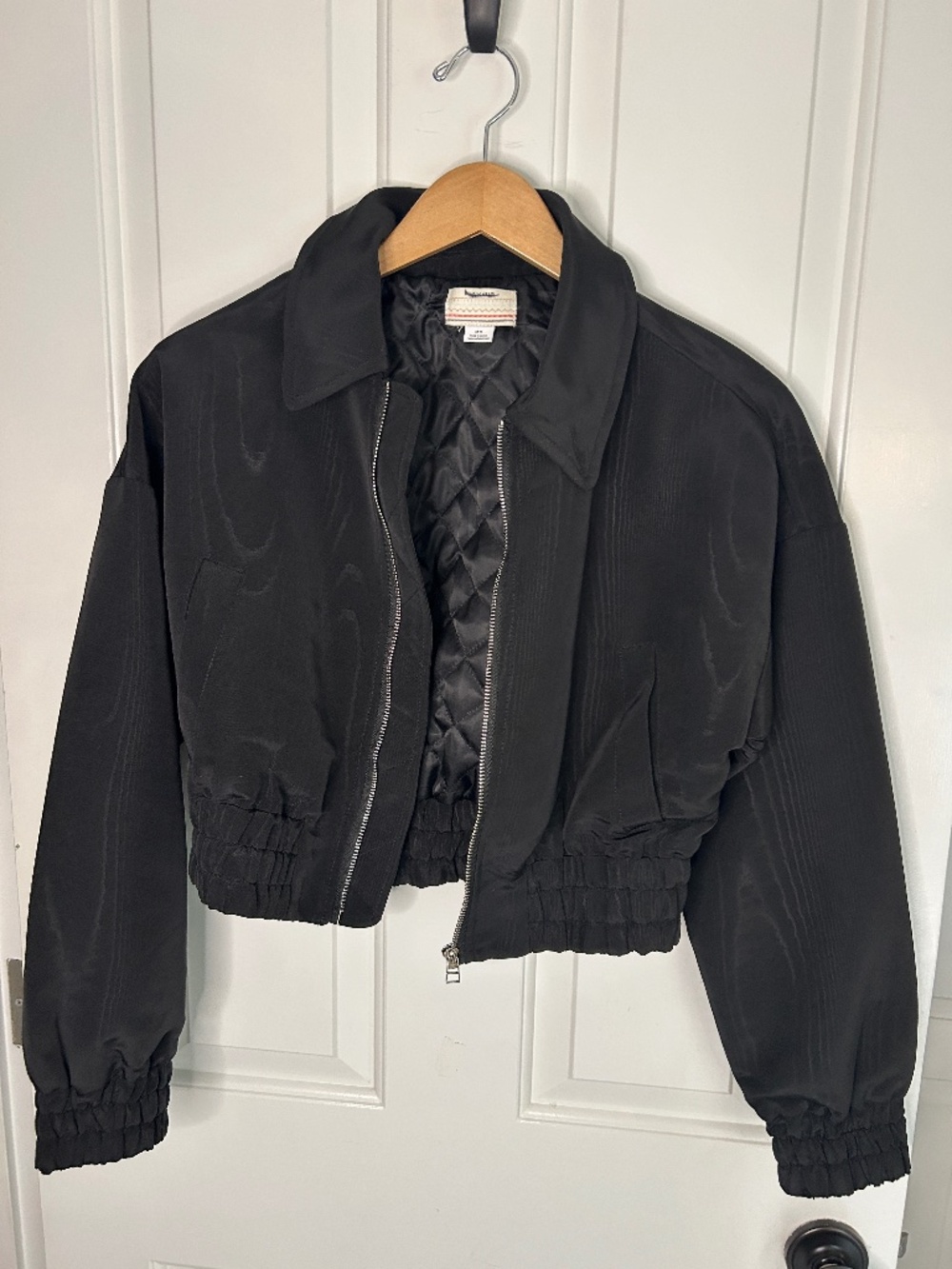 Kimchi Blue Evelyn Cropped Jacket in Black - Size Medium